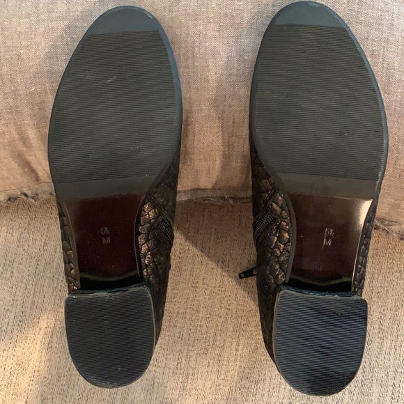 Van Eli brown/bronze ankle boots 5.5 medium - Picture 2 of 5